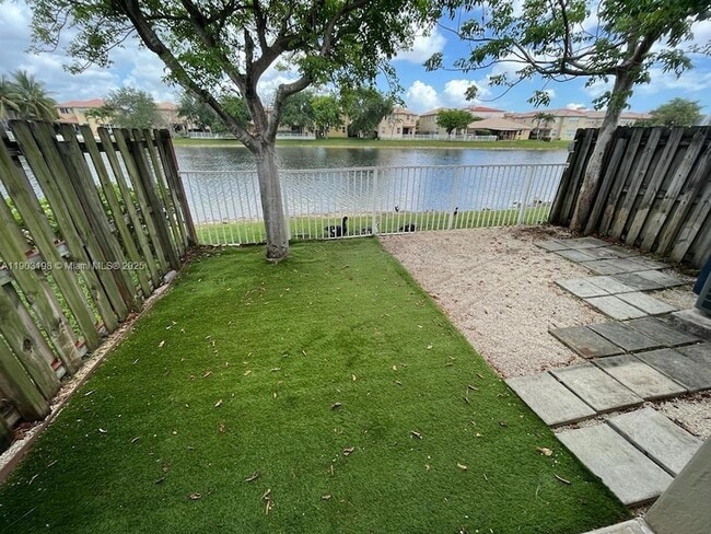 Foto del edificio - 10983 NW 79th St