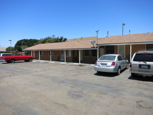 Building Photo - The Broadway Apartments