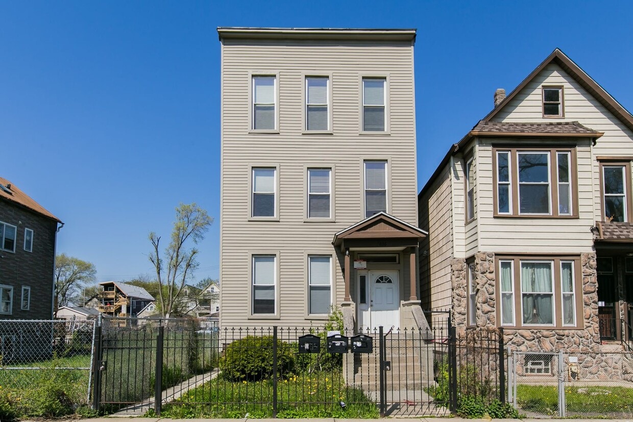 Primary Photo - 1636 N Spaulding Ave
