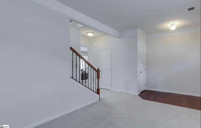 Foto del edificio - 308 Waters Run Ln