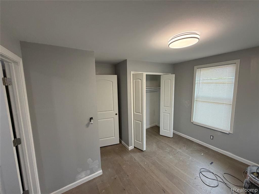 Building Photo - 21112 Kinloch St
