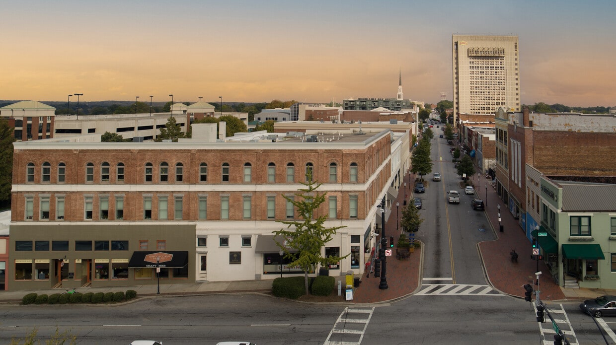 Palmetto Lofts Apartments in Spartanburg, SC