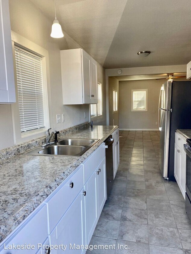 2 br, 1 bath House 2035 Vine House Rental in Klamath Falls, OR