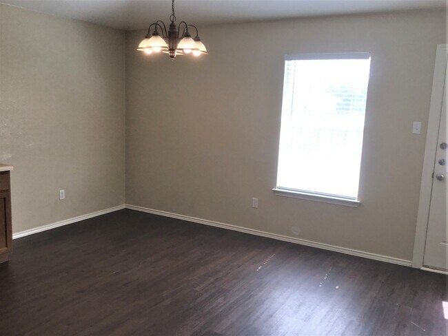 Foto del edificio - 144 Keegans Way