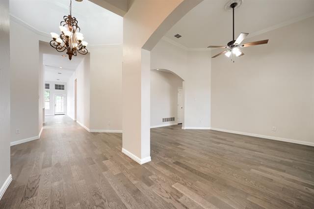 Building Photo - 119 Oakbend Dr