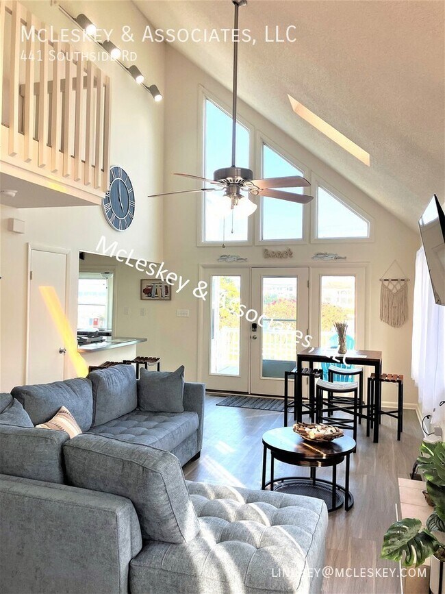 Building Photo - Rudee Heights- Furnished, Winter Rental av...