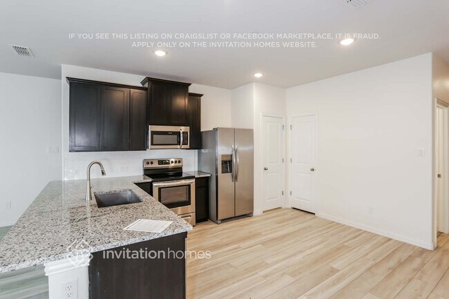 Building Photo - 734 Bonnet Trl