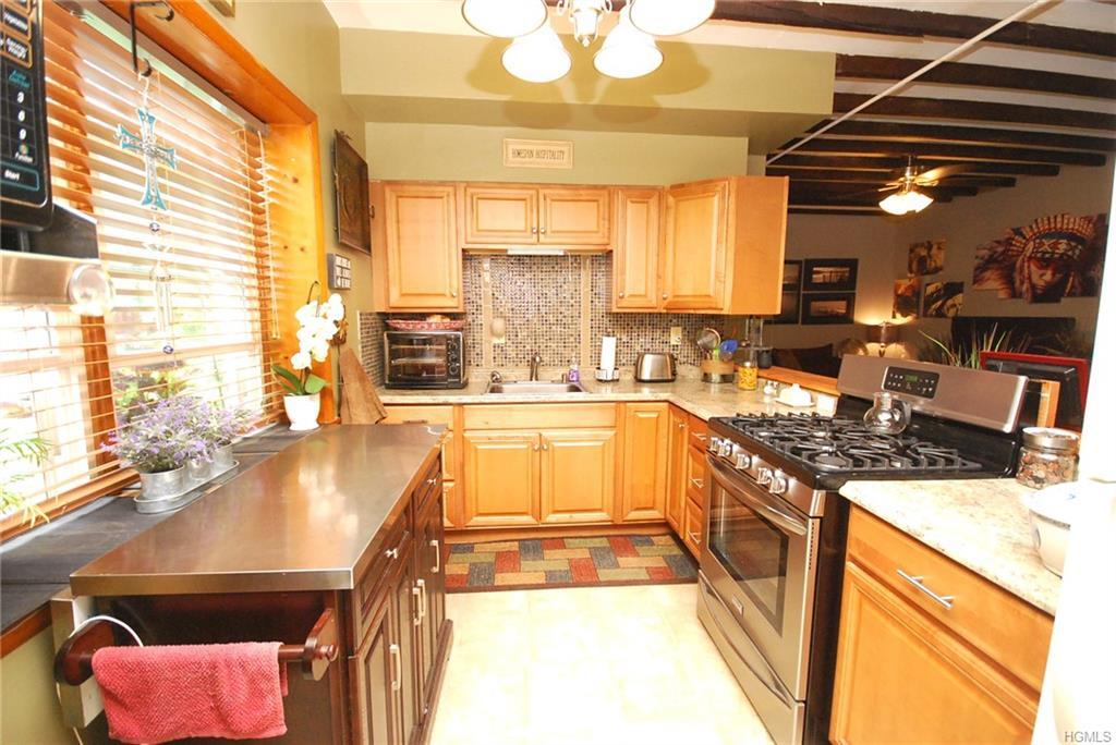 Kitchen - 158 6th St