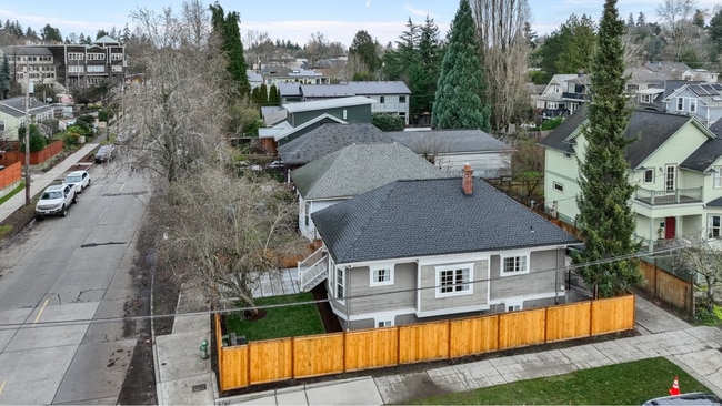 Foto del edificio - 2800 E Thomas St