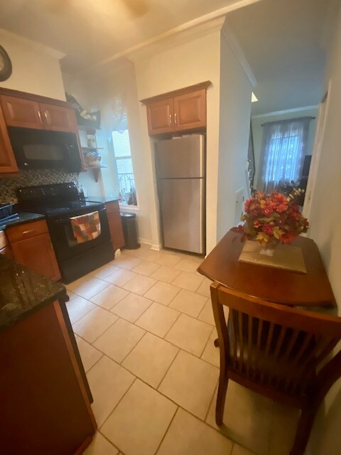 Foto del edificio - 1016 Willow Ave