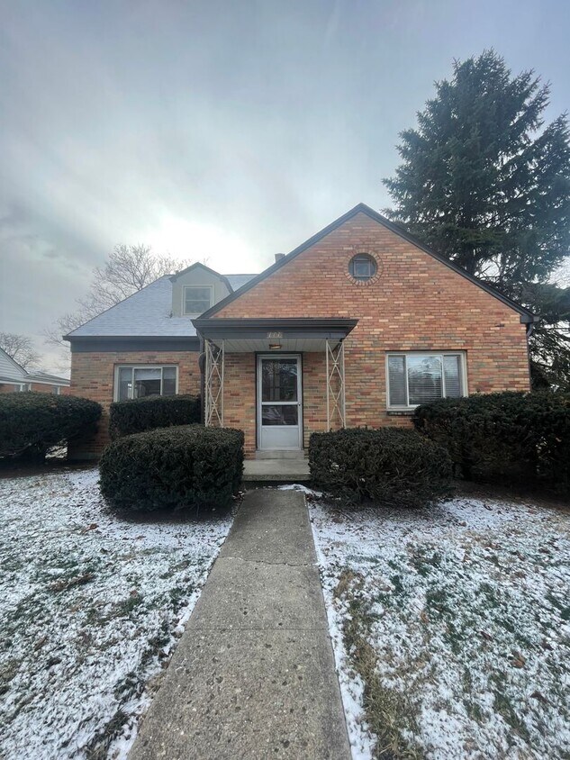 Foto del edificio - 117 Fairlawn Dr