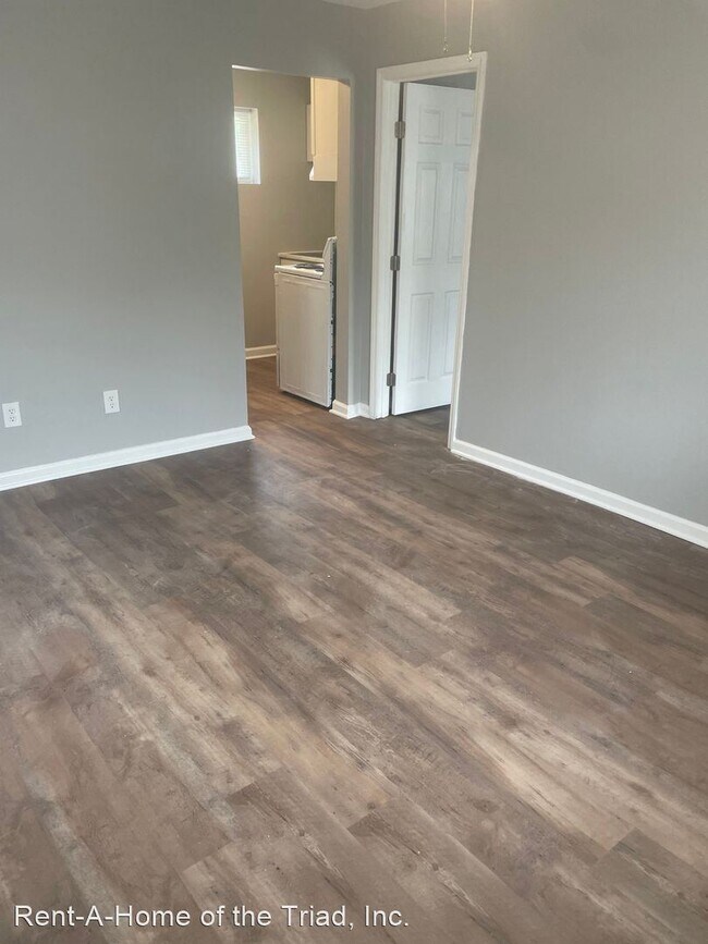 Foto del edificio - 1 br, 1 bath House - 1011 B Tuscaloosa Street