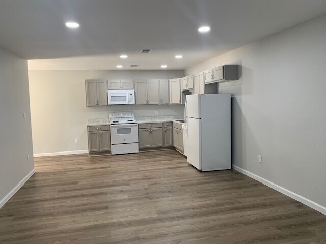 Kitchen - 9 Eglin St