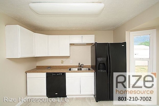 Building Photo - 354 N 800 W