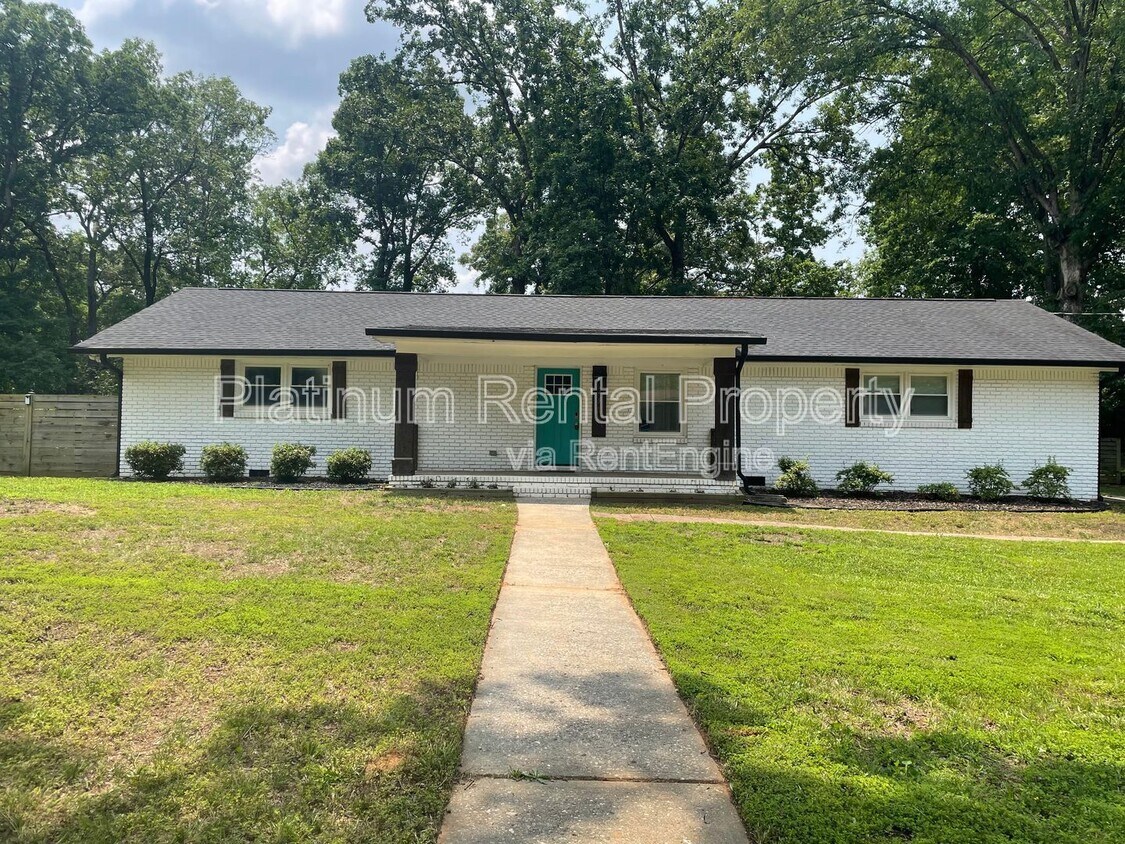 Foto principal - 2216 Shancey Ln