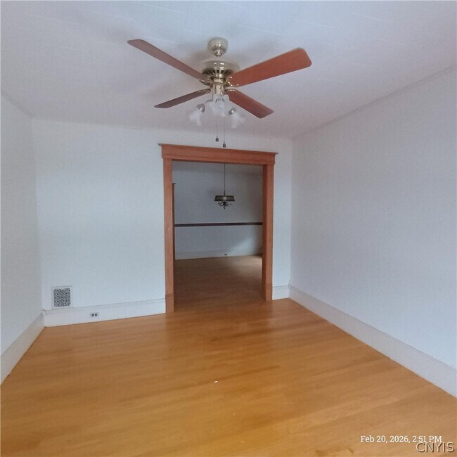 Foto del edificio - 421 Ulster St