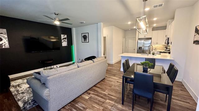 Foto del edificio - 1426 Birds Fort Trail