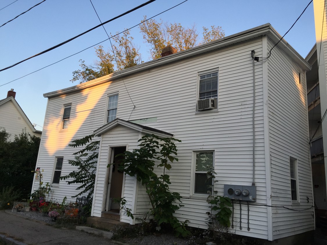55 Nashua St. 2 units - 242-250 E High St