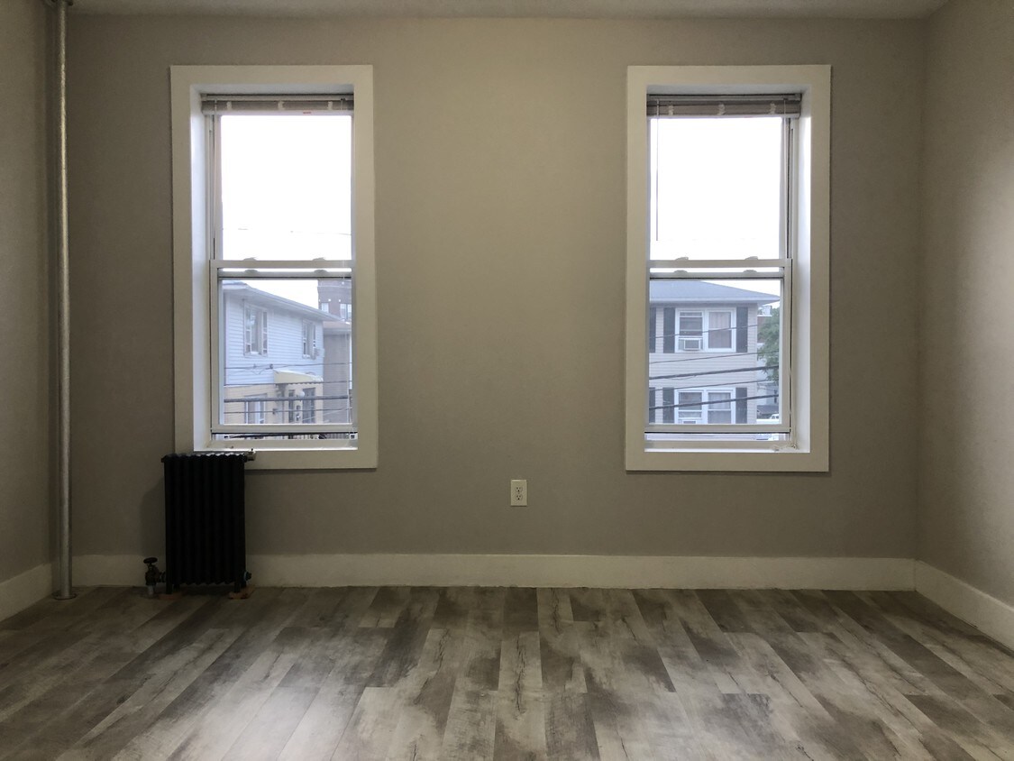 Foto principal - 154 Summit Ave