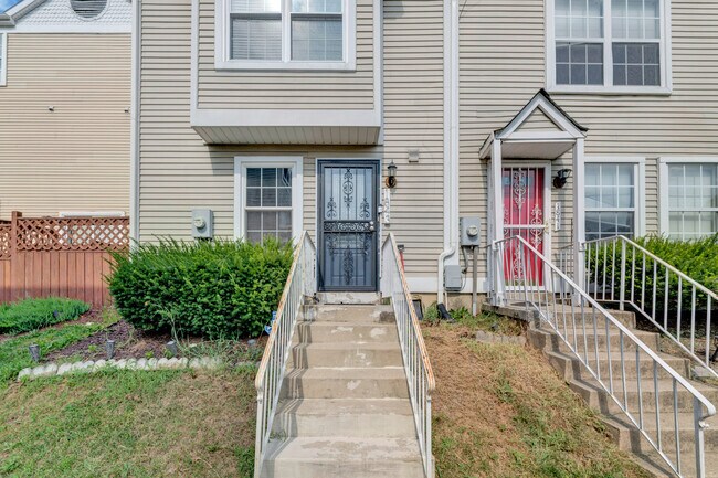 Foto del edificio - 1843 Channing St NE