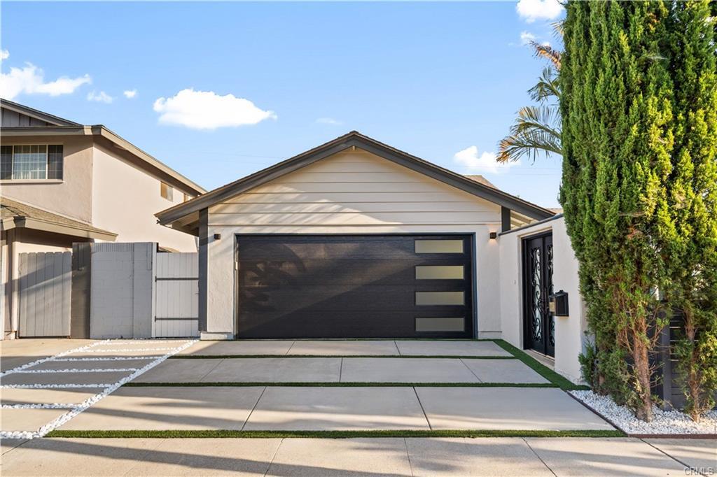 Photo - 553 Sturgeon Dr (Costa Mesa, CA)