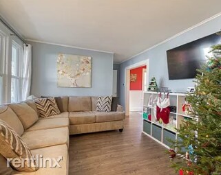 Foto del edificio - 3 br, 2 bath House - 16 Hemlock St