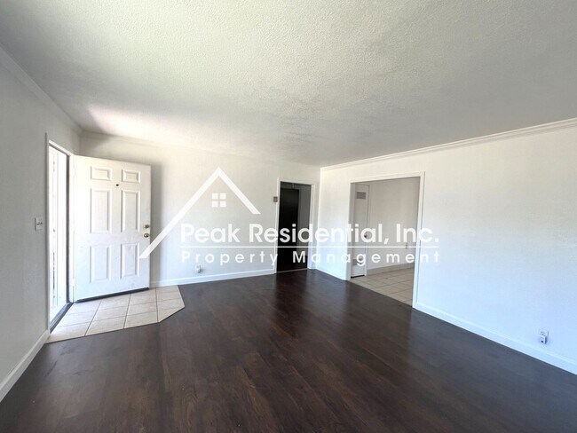 Foto del edificio - 2 br, 1 bath House - 4617 A Pkwy