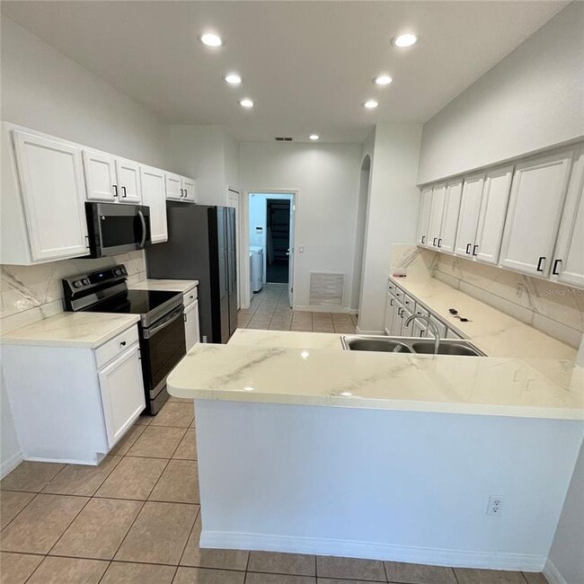 Building Photo - 10007 Scottish Pines Ct