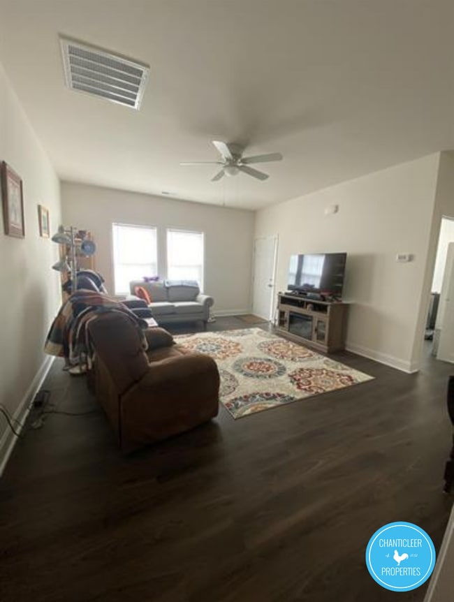 Foto del edificio - 113 W Langdon Ave