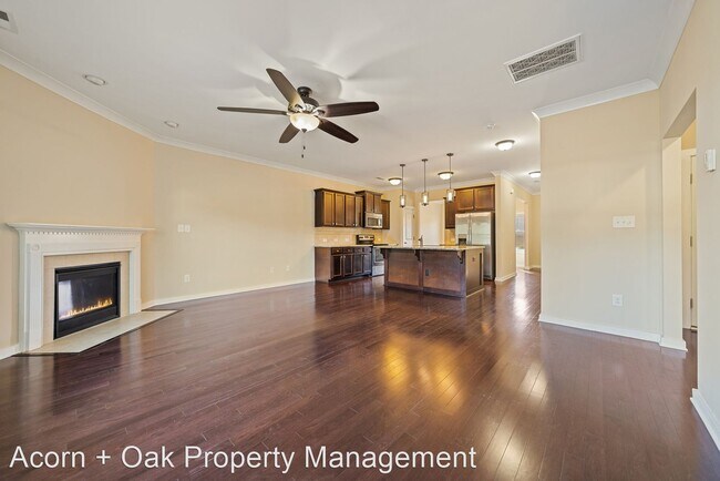 Foto del edificio - 3 br, 3.5 bath House - 427 Excalibur Drive