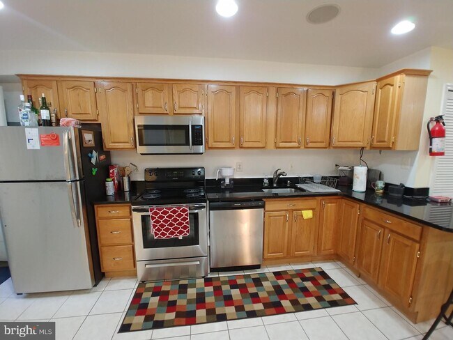 Foto del edificio - 3618 Rock Creek Church Rd NW