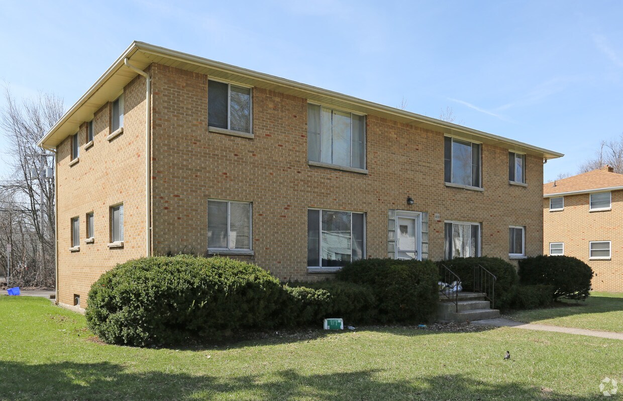 Foto principal - 411 Longmeadow Rd