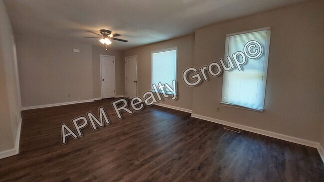 Foto del edificio - Three-bedroom house in Irmo