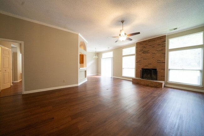 Foto del edificio - 1/2 Month Free!! - Sardis Rd area - Upgraded Ranch 3 bed, 2bath, 2 Car Garage