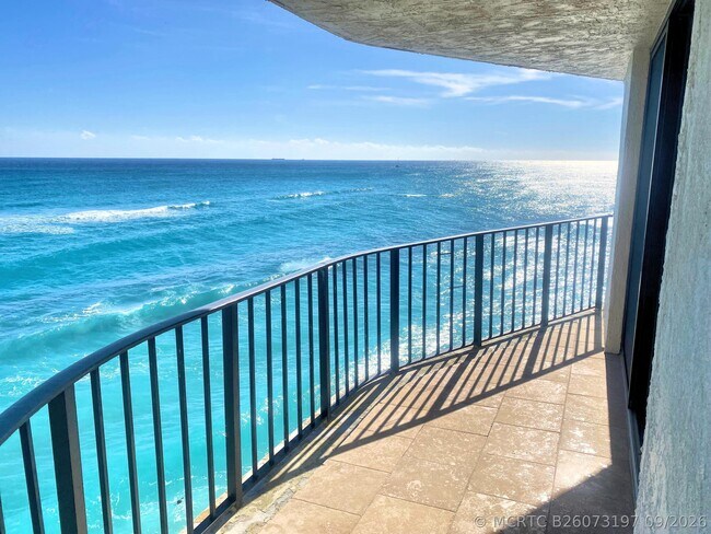 Foto del edificio - 5420 N Ocean Dr
