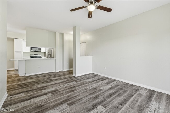 Building Photo - 6321 Aragon Way