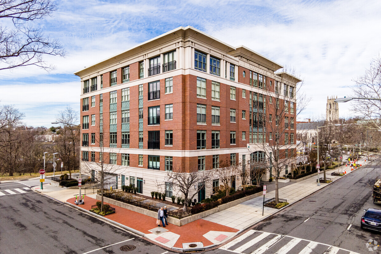 1414 22nd St NW - Dumbarton Place