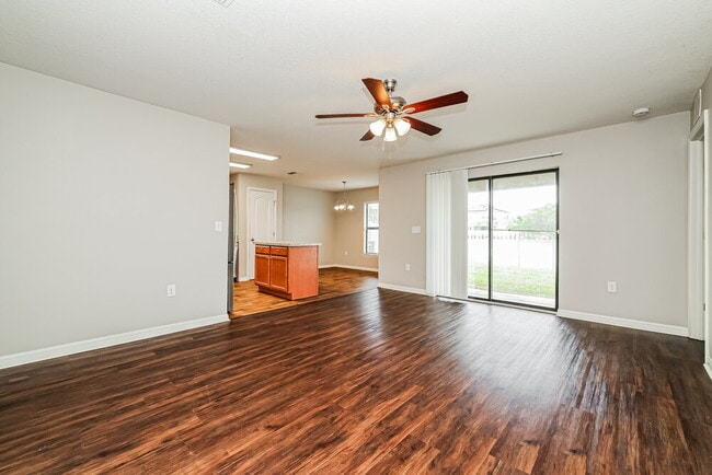 Building Photo - 720 Chatham Walk Dr