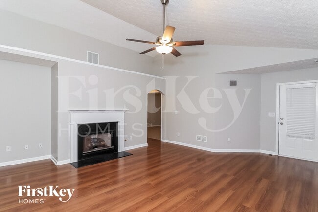 Foto del edificio - 3077 Heatherbrook Trce