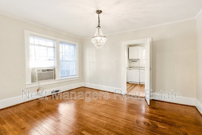 Building Photo - 115 Woodside Ave