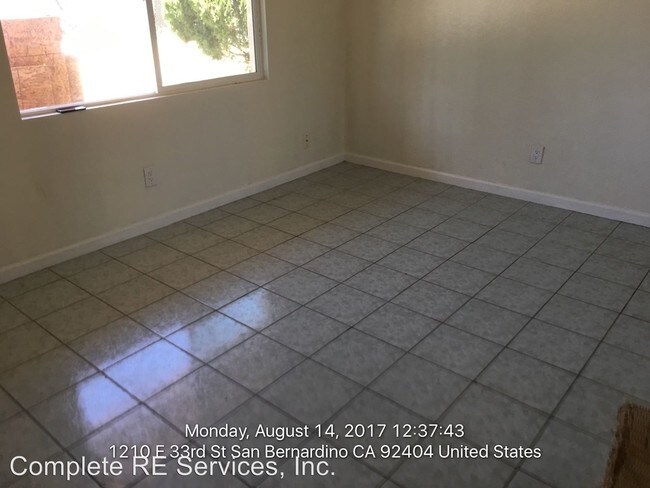 Foto del edificio - 1210 E 33rd St