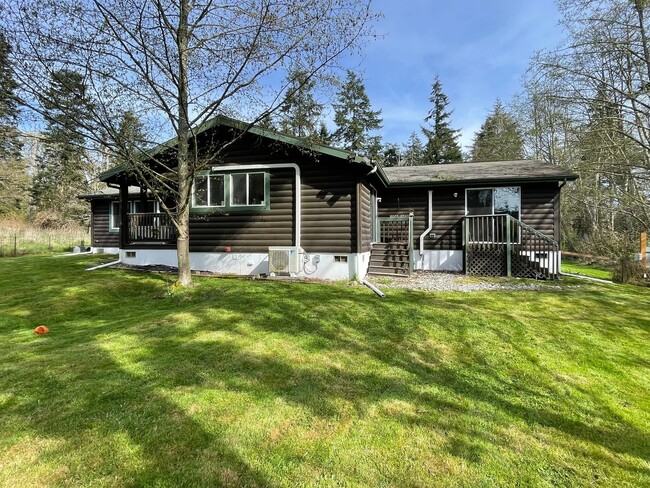 Foto del edificio - Scenic Home Out of Town, With Unique Farm ...