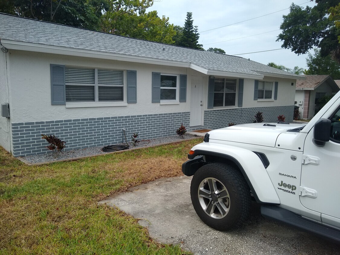 Front - 14196 Jeff Rd