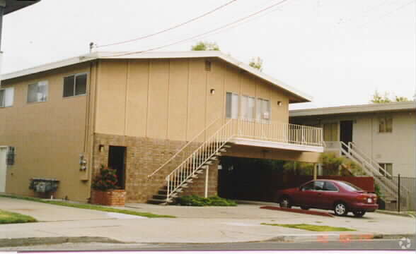 Building Photo - 3319 Nevin Ave