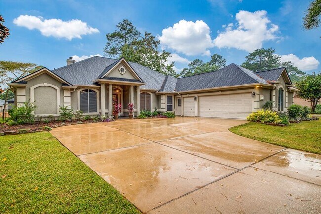 Building Photo - 1042 Bentwater Dr