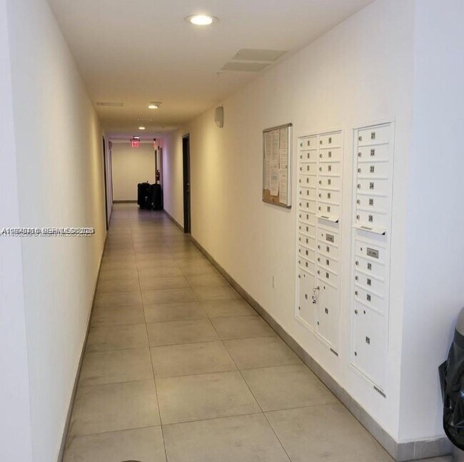 Foto del edificio - 2651 NE 212th Terrace