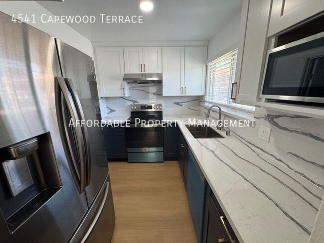 Building Photo - 4541 Capewood Terrace