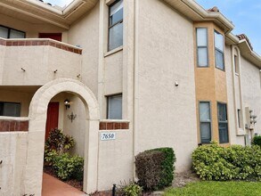 Building Photo - 7650 Sugar Bend Dr