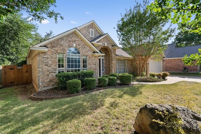 Building Photo - 1421 Redden Cove