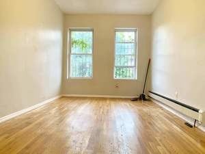 Building Photo - 1558 Park Pl